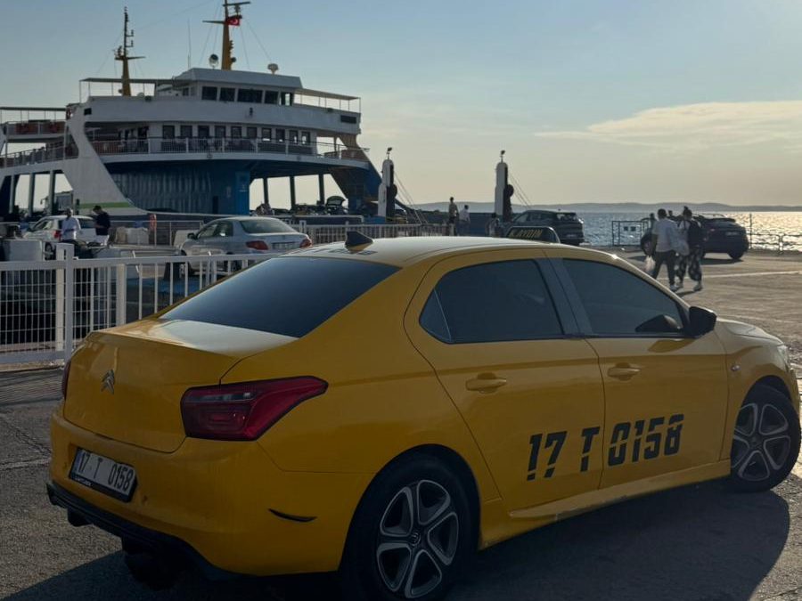 Gökçeada Ulaşım Rehberi: Kabatepe Feribotu ve Ada İçi Planlama